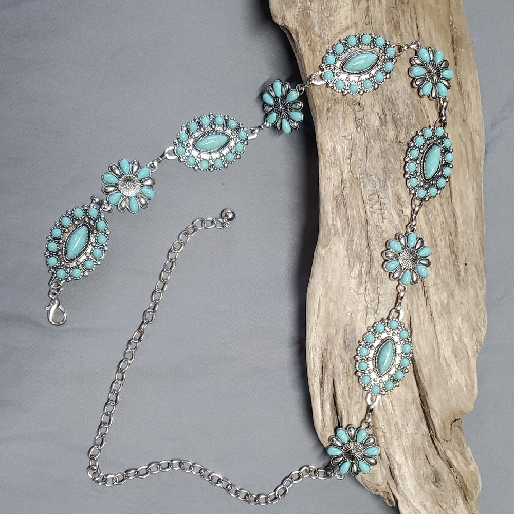 Turquoise Floral Silver Necklace